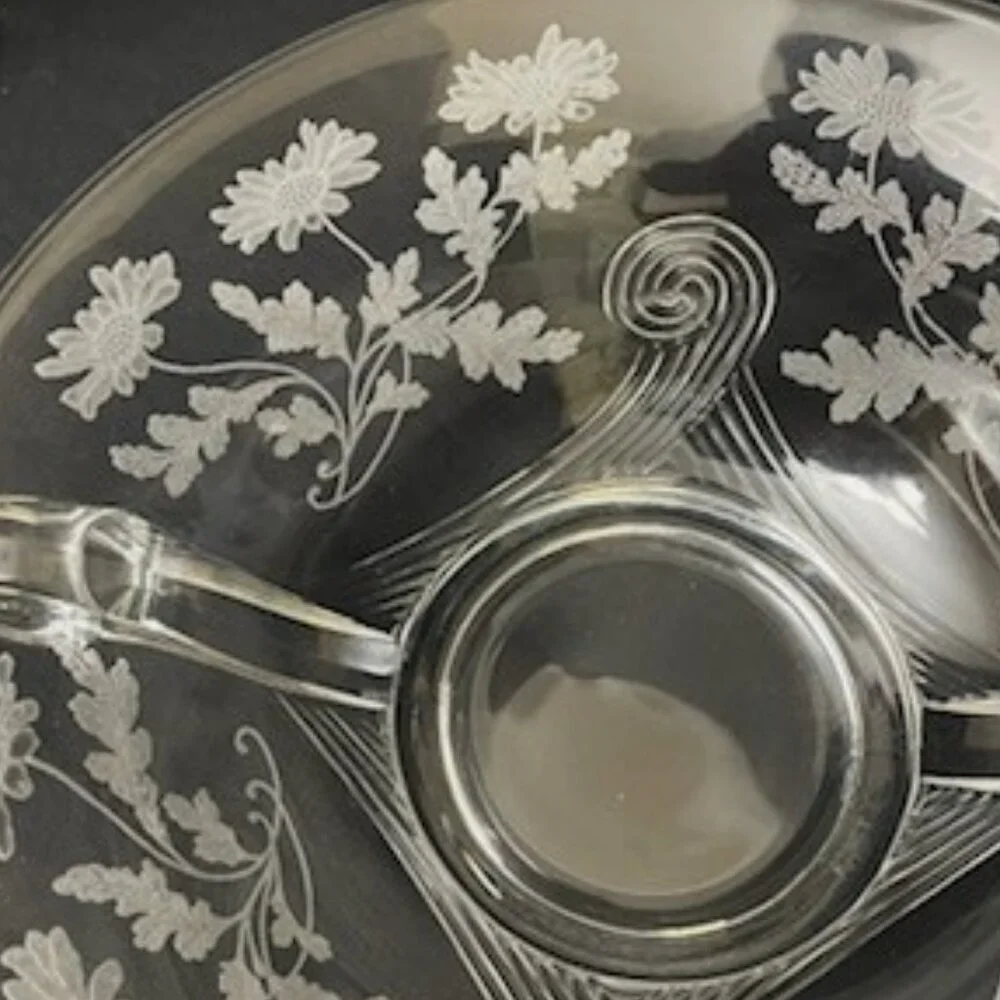 Vtg Etched Glass Bowl Floral Flowers Scrolled‎ Handles 9